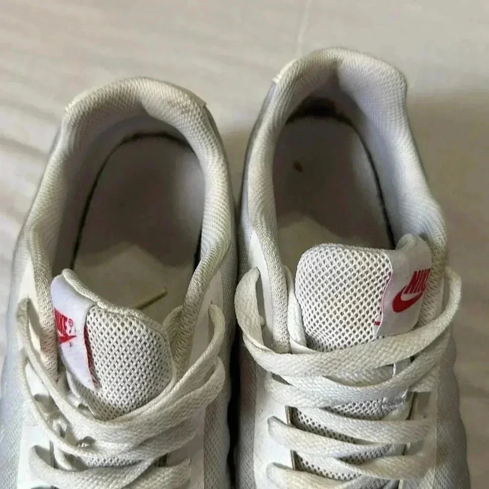 Nike Air Max Invigor White/Wolf/University Red Shoes - Size 7Y